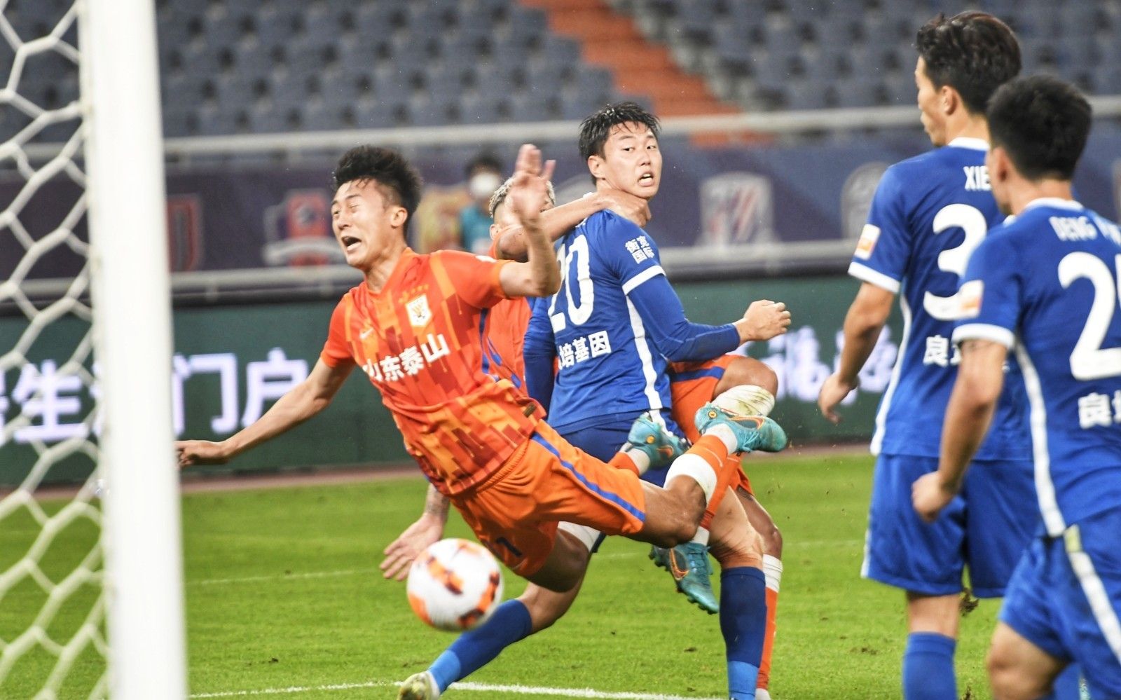 英超：曼城客场3-1击败富勒姆