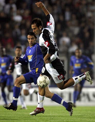 比利亚雷亚尔对阵赫塔菲：西甲EA Sports焦点之战，时间与观看指南