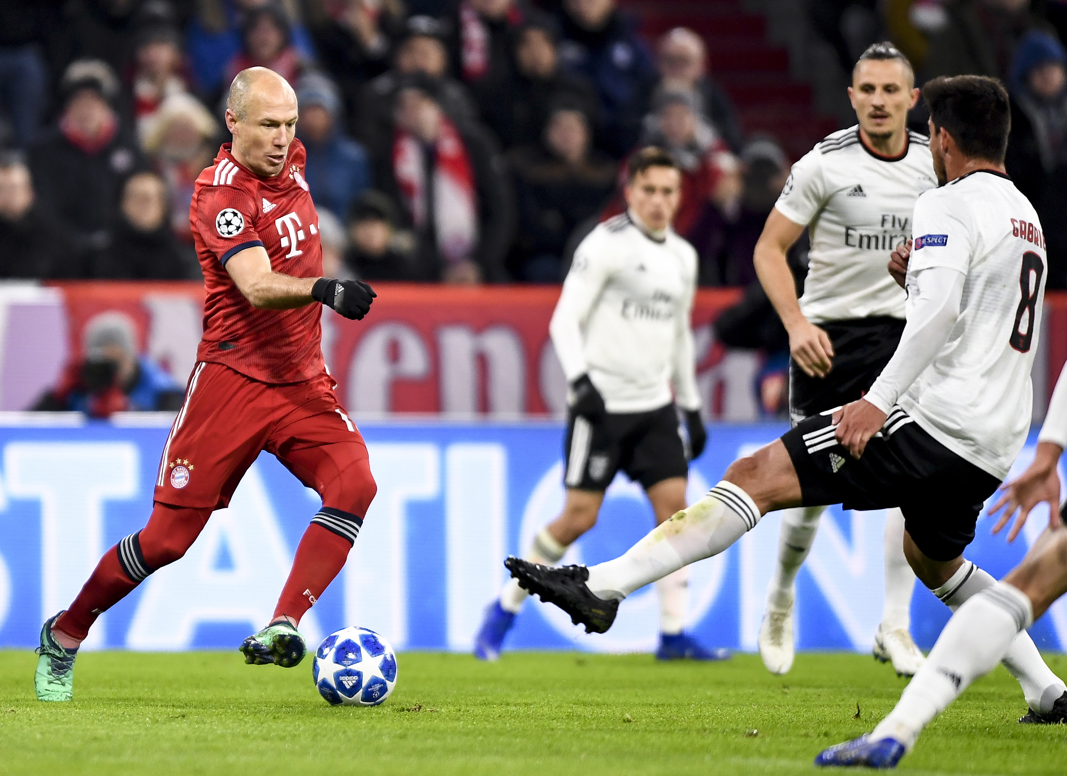 埃贝尔谈马丁内利进球：若诺伊尔留在门线上可能还有机会扑救