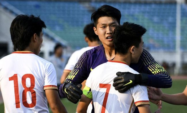 76人：恩比德等三人明天比赛缺席，庄神埃奇库姆迎来好消息