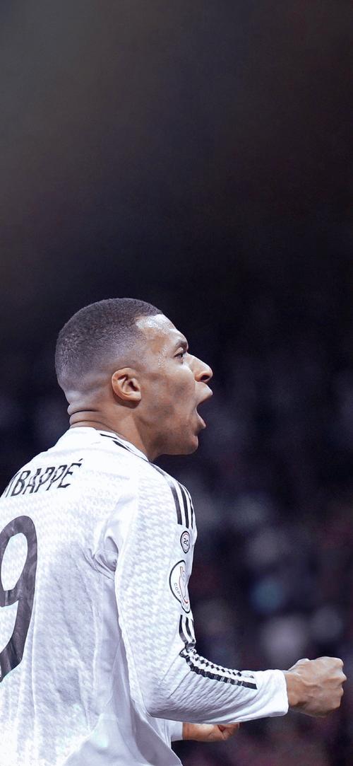 葡萄牙体育欧冠战拜仁大胆变阵，西芒昆达重返首发